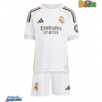 Real Madrid Ferland Mendy #23 Hjemmedraktsett Barn 2025-26 Kortermet (+ Korte bukser)
